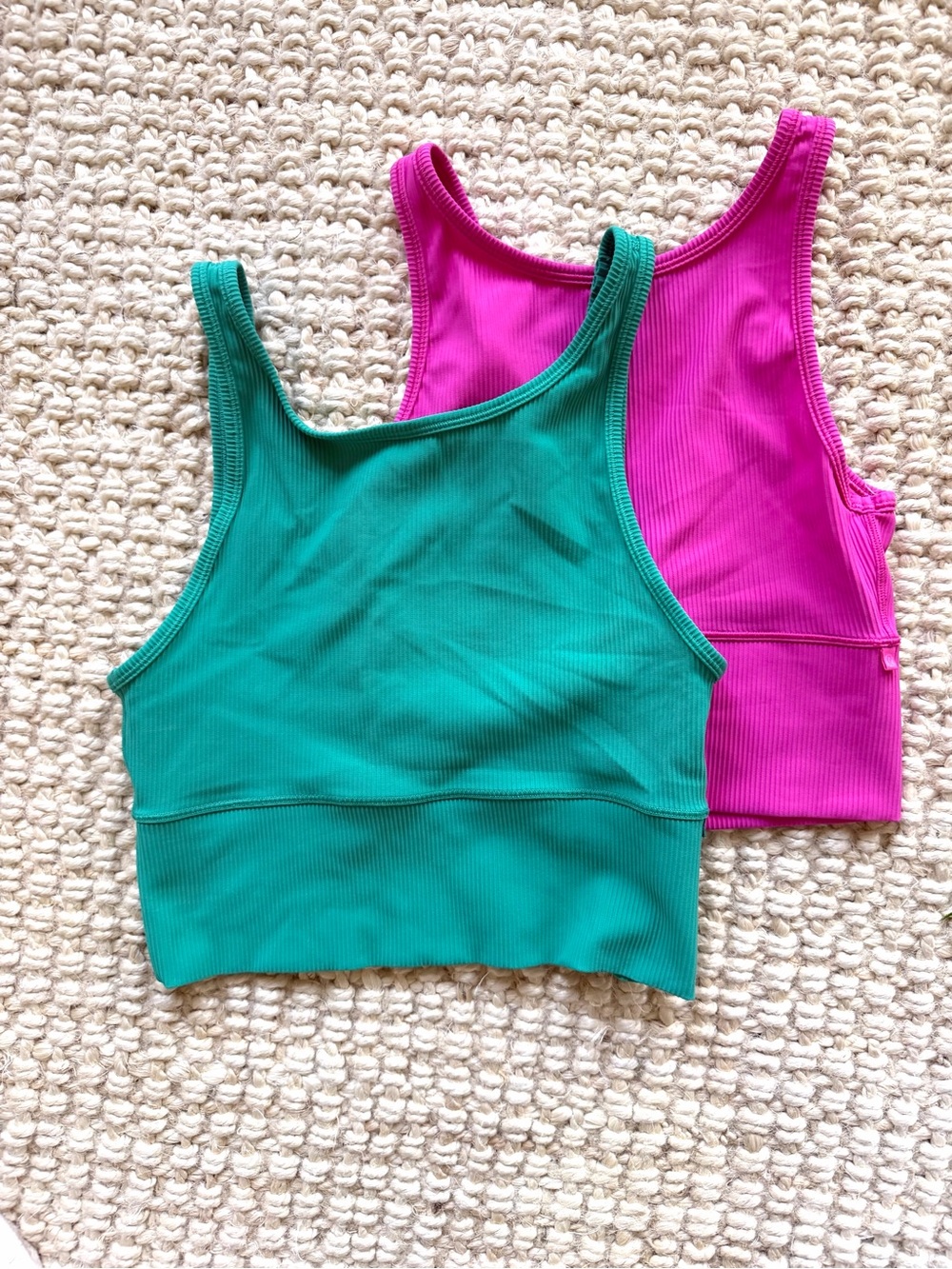 Lululemon two power pivot tank small
